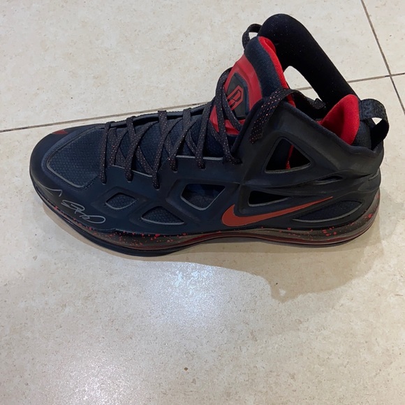 Chris Bosh’s Nike shoe